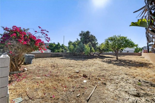 15529 Cornuta, Bellflower, CA 90706
