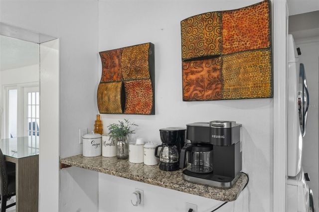 5017 STOLLS AVENUE, Tampa, FL 33615