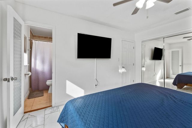 5017 STOLLS AVENUE, Tampa, FL 33615