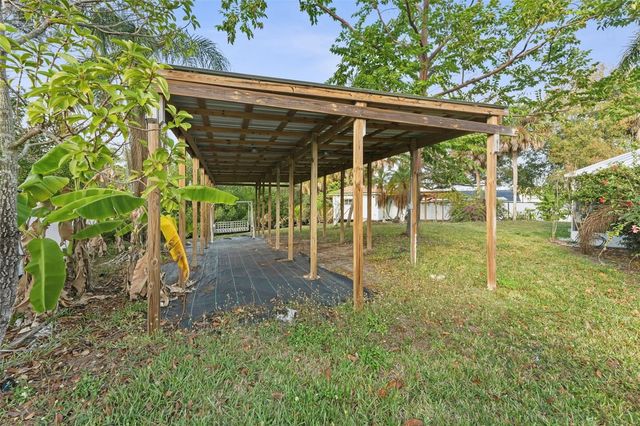 5017 STOLLS AVENUE, Tampa, FL 33615