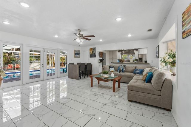 5017 STOLLS AVENUE, Tampa, FL 33615