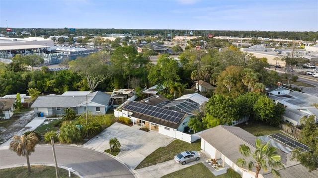 5017 STOLLS AVENUE, Tampa, FL 33615