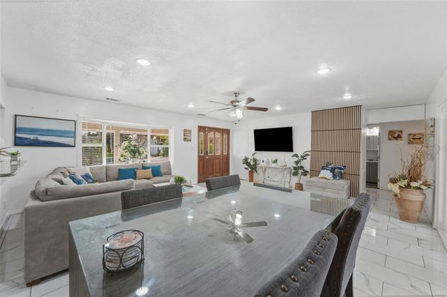 5017 STOLLS AVENUE, Tampa, FL 33615