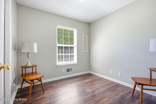 3107 Pine Trace Ct, Louisville, KY 40272