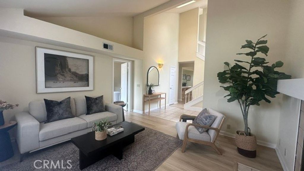 Image 6 of property listing at 256 Via San Blas, San Luis Obispo, CA 93401