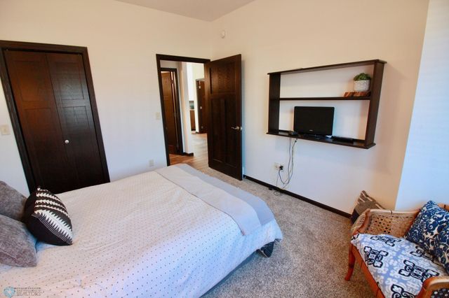 112 Dakota Drive, Hankinson, ND 58041