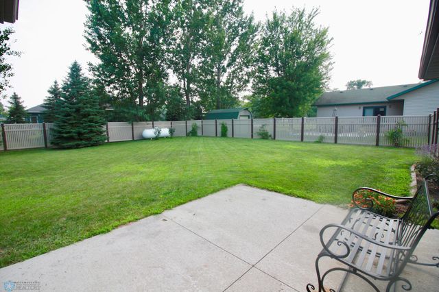 112 Dakota Drive, Hankinson, ND 58041