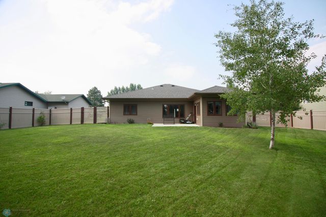 112 Dakota Drive, Hankinson, ND 58041
