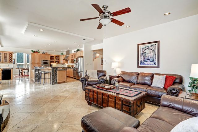 10421 Eagle Rock Avenue NE, Albuquerque, NM 87122