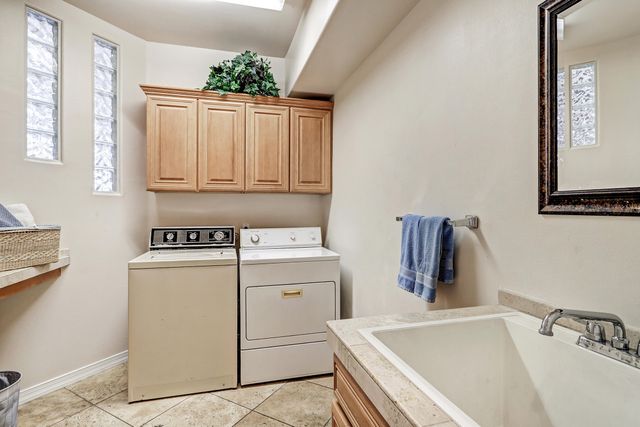 10421 Eagle Rock Avenue NE, Albuquerque, NM 87122