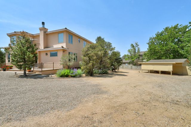 10421 Eagle Rock Avenue NE, Albuquerque, NM 87122