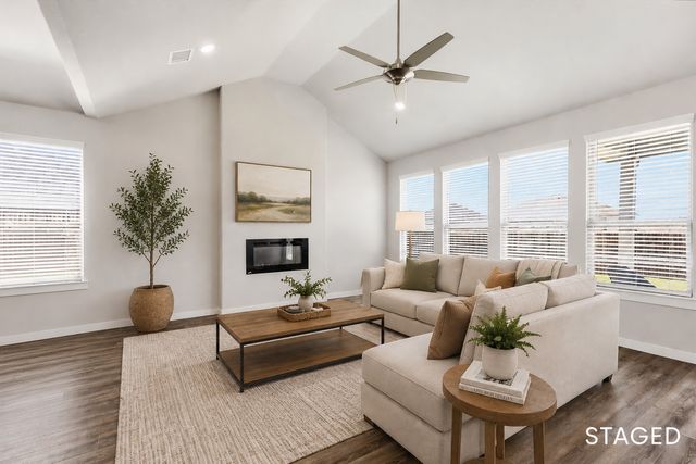 10533 Big Lagoon Drive, Fort Worth, TX 76179