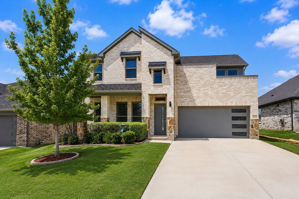 10533 Big Lagoon Drive, Fort Worth, TX 76179