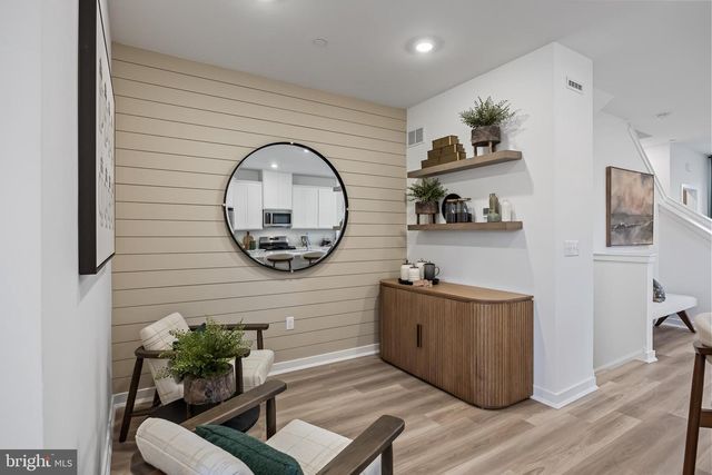 107 WEST END AVE, Hammonton, NJ 08037