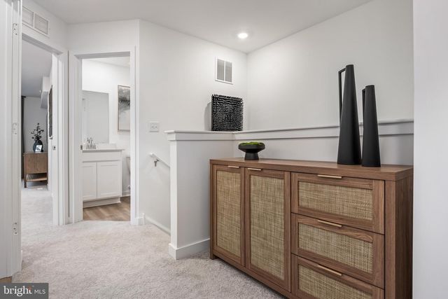 107 WEST END AVE, Hammonton, NJ 08037