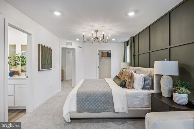 107 WEST END AVE, Hammonton, NJ 08037