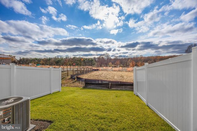 107 WEST END AVE, Hammonton, NJ 08037