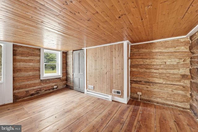 2042 BRUCETOWN RD, Clear Brook, VA 22624