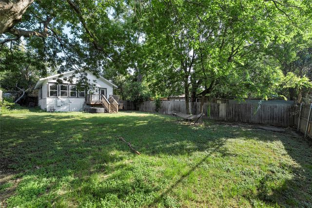 2920 Parrott Avenue, Waco, TX 76707