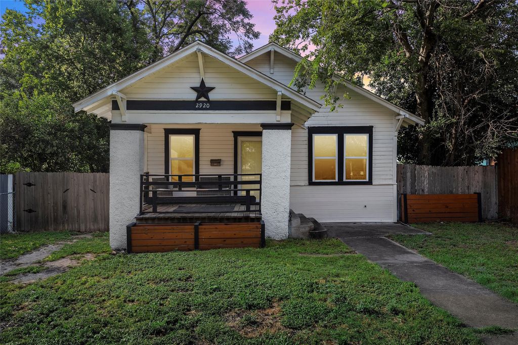 2920 Parrott Avenue, Waco, TX 76707
