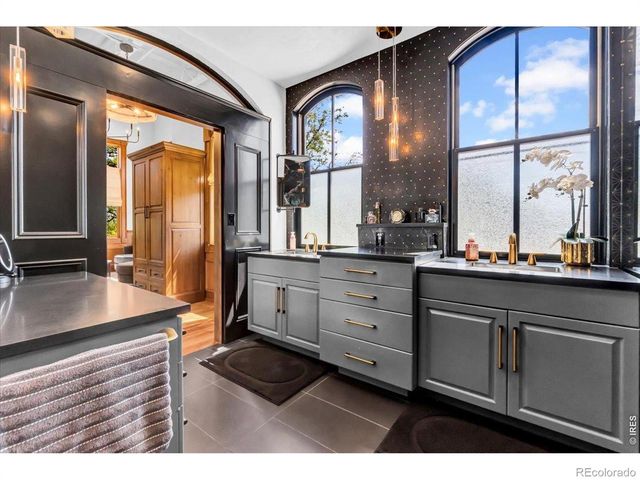 401 W Mountain Avenue 301, Fort Collins, CO 80521