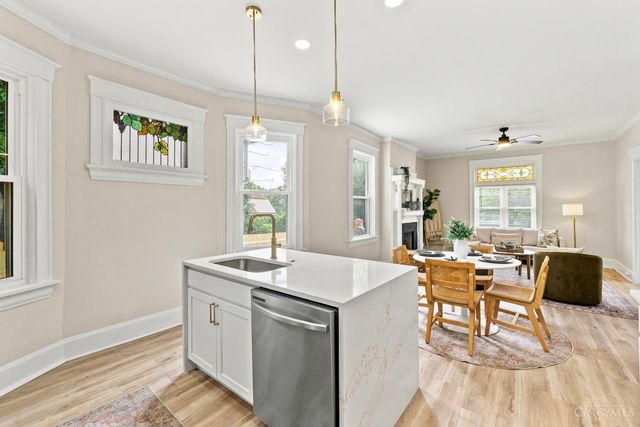 1860 Kinney Avenue, Cincinnati, OH 45207