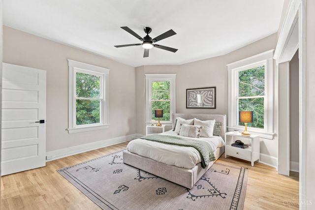 1860 Kinney Avenue, Cincinnati, OH 45207