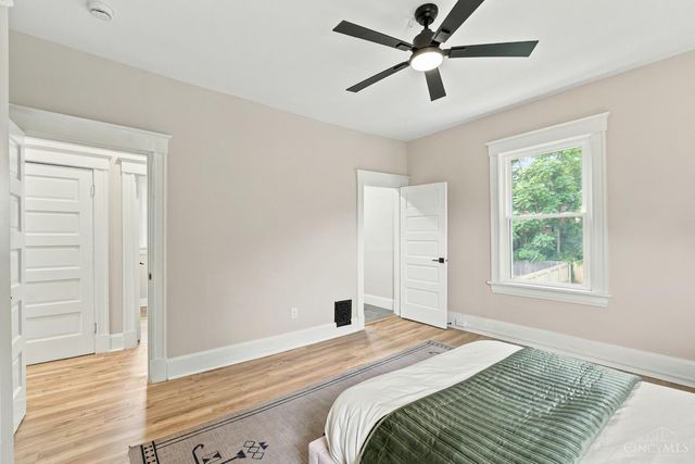 1860 Kinney Avenue, Cincinnati, OH 45207