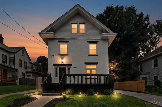 1860 Kinney Avenue, Cincinnati, OH 45207