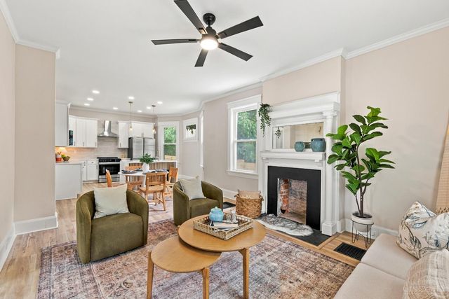 1860 Kinney Avenue, Cincinnati, OH 45207