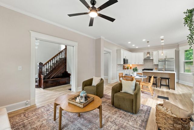 1860 Kinney Avenue, Cincinnati, OH 45207