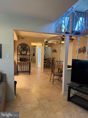 371 CHERRYWOOD DR, Clementon, NJ 08021