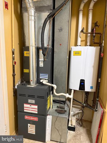 371 CHERRYWOOD DR, Clementon, NJ 08021