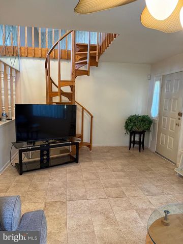 371 CHERRYWOOD DR, Clementon, NJ 08021