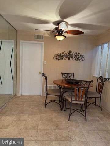 371 CHERRYWOOD DR, Clementon, NJ 08021