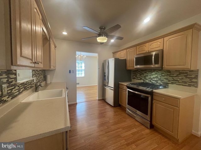 3905 FLAGSTONE TER, Alexandria, VA 22306