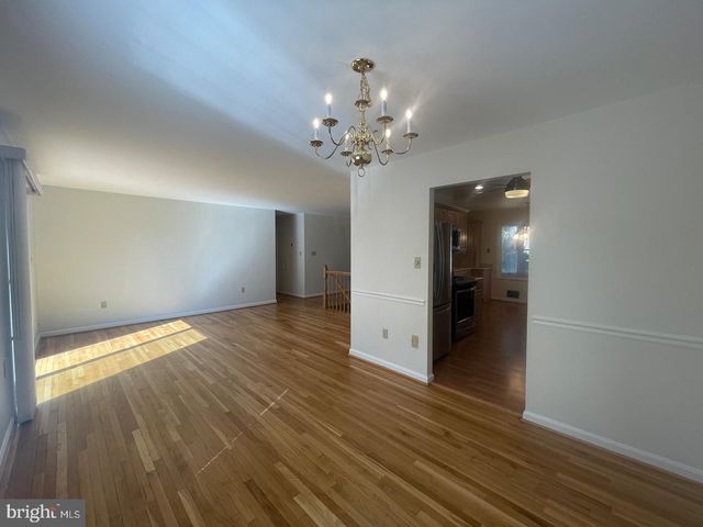 3905 FLAGSTONE TER, Alexandria, VA 22306