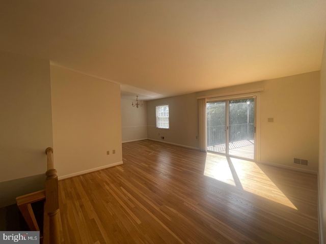 3905 FLAGSTONE TER, Alexandria, VA 22306