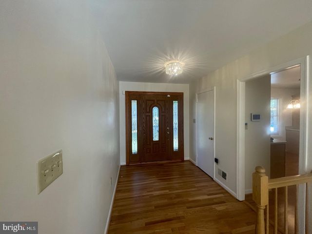 3905 FLAGSTONE TER, Alexandria, VA 22306