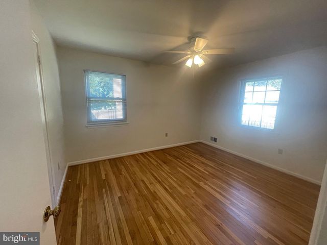 3905 FLAGSTONE TER, Alexandria, VA 22306