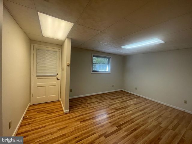 3905 FLAGSTONE TER, Alexandria, VA 22306