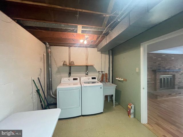 3905 FLAGSTONE TER, Alexandria, VA 22306