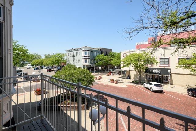 403 State Street 3, St. Joseph, MI 49085