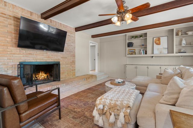 1016 Hummingbird Lane, Woodway, TX 76712