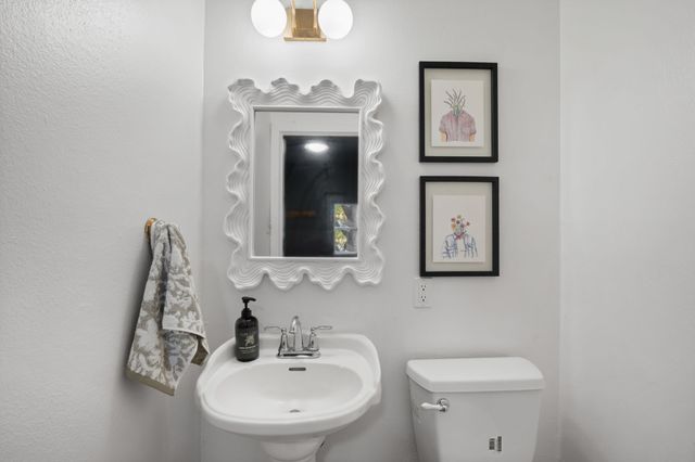 1016 Hummingbird Lane, Woodway, TX 76712