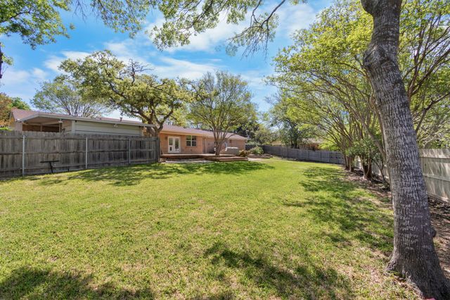 1016 Hummingbird Lane, Woodway, TX 76712