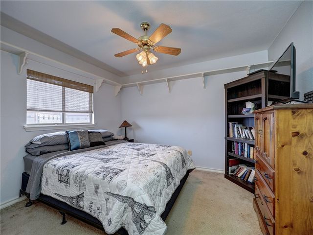 7210 ST JAMES Ct, Corpus Christi, TX 78413