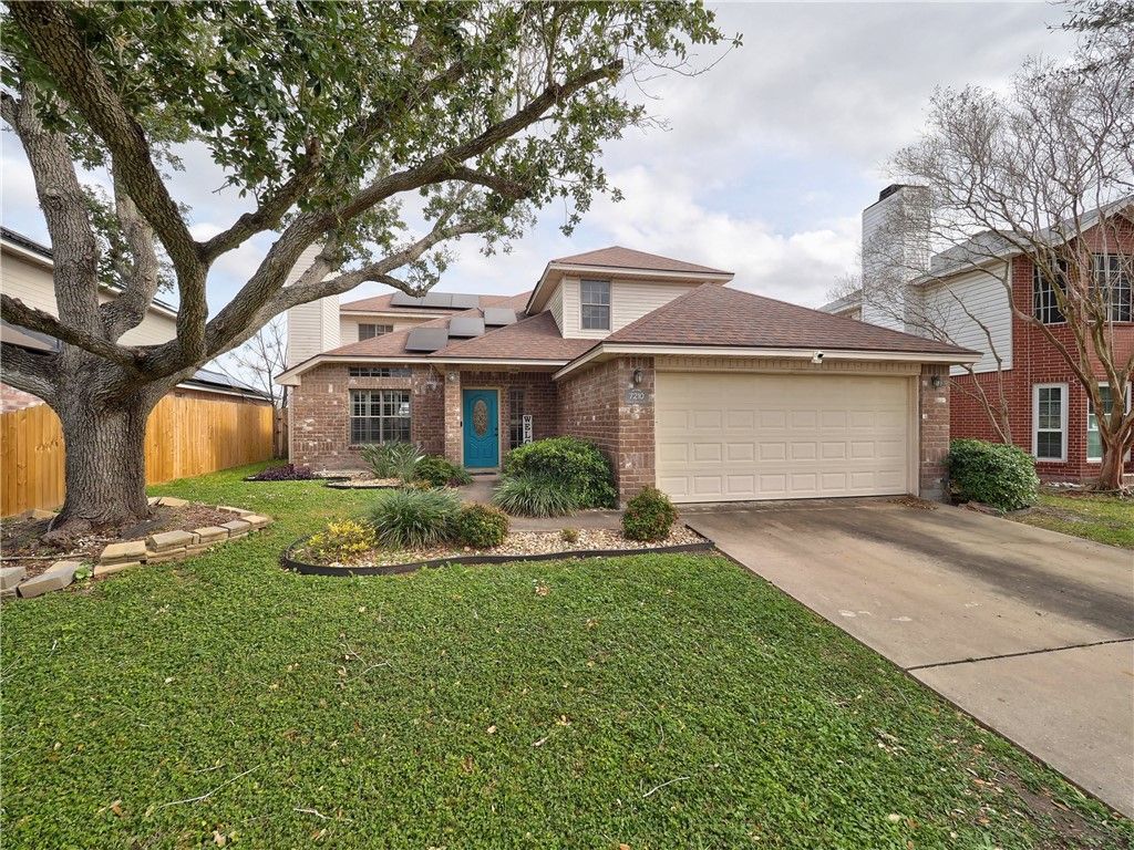 7210 ST JAMES Ct, Corpus Christi, TX 78413