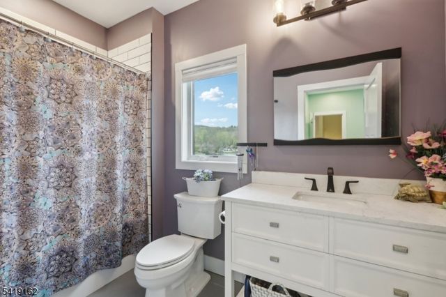 259 Cupsaw Dr, Ringwood Boro, NJ 07456