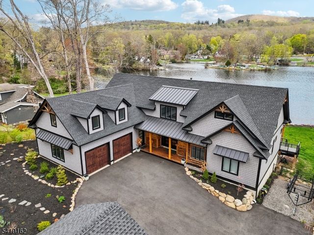 259 Cupsaw Dr, Ringwood Boro, NJ 07456
